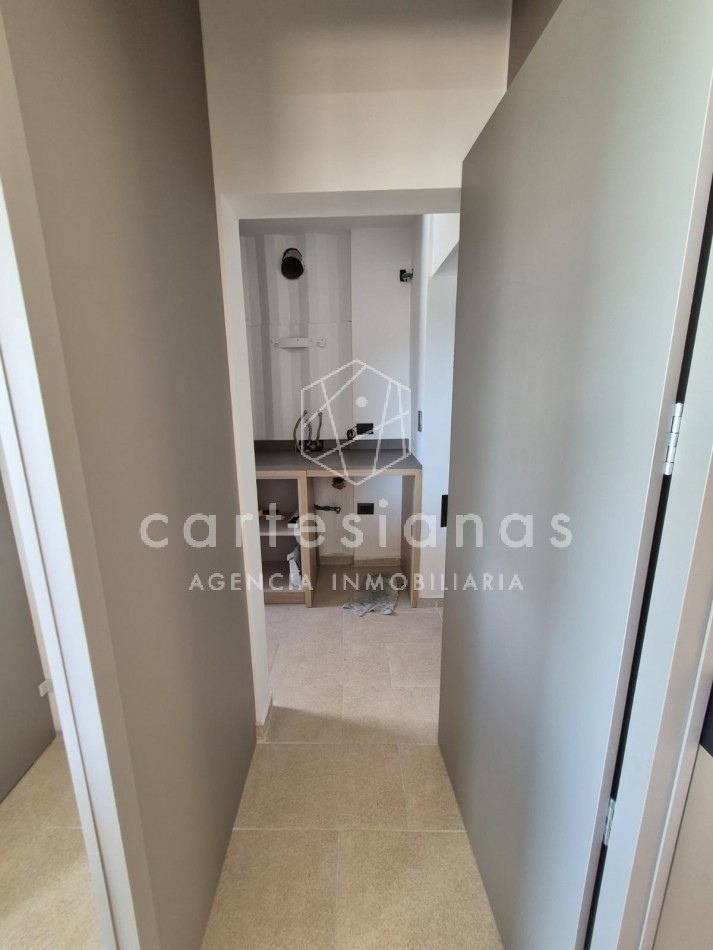 LA CUESTA VILLA RESIDENCIAL. EN VENTA CASA DE 3 DORMITORIOS. 