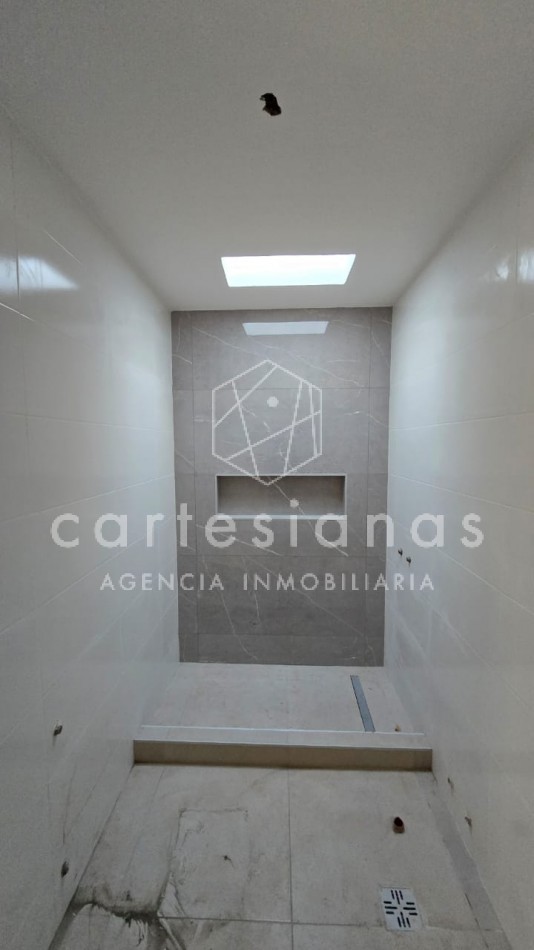 MUY LINDO DUPLEX 2 DORM + ESCRITORIO
