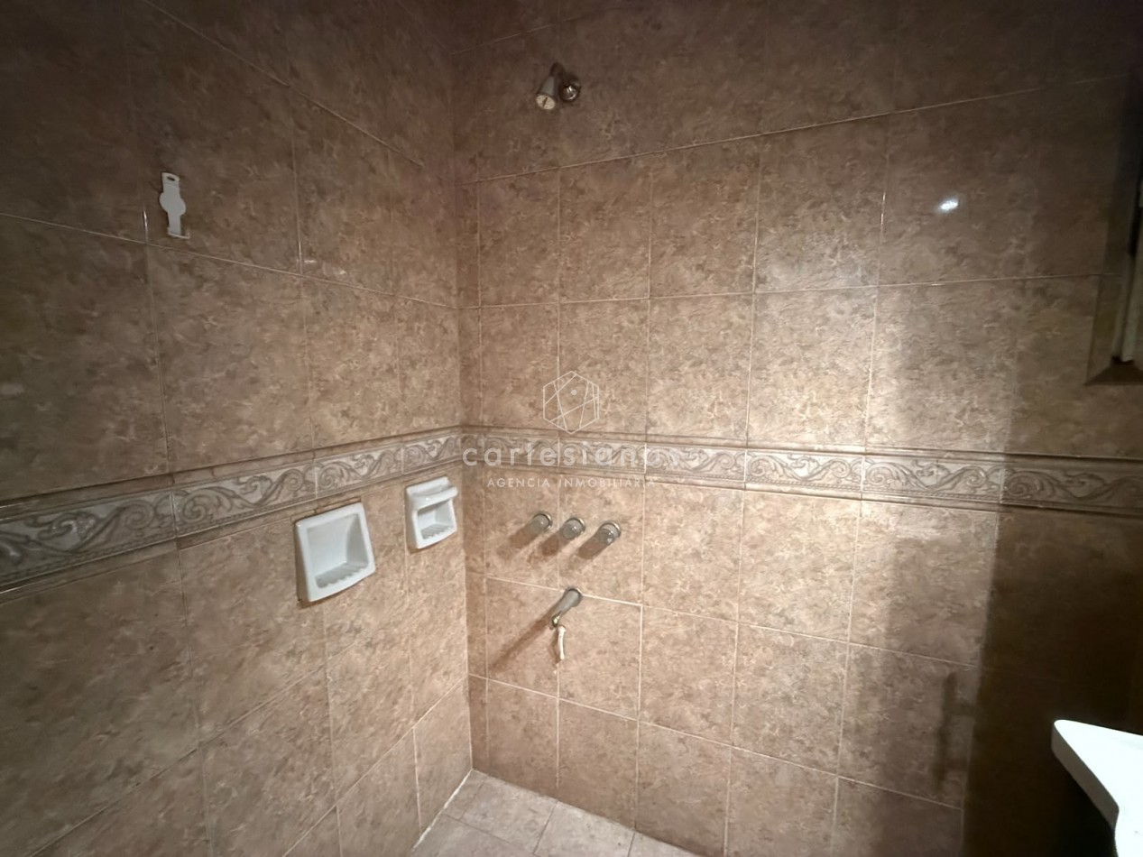 ALTOS DE VILLA CABRERA | CASA DE 4 DORM CON PATIO Y PILETA 