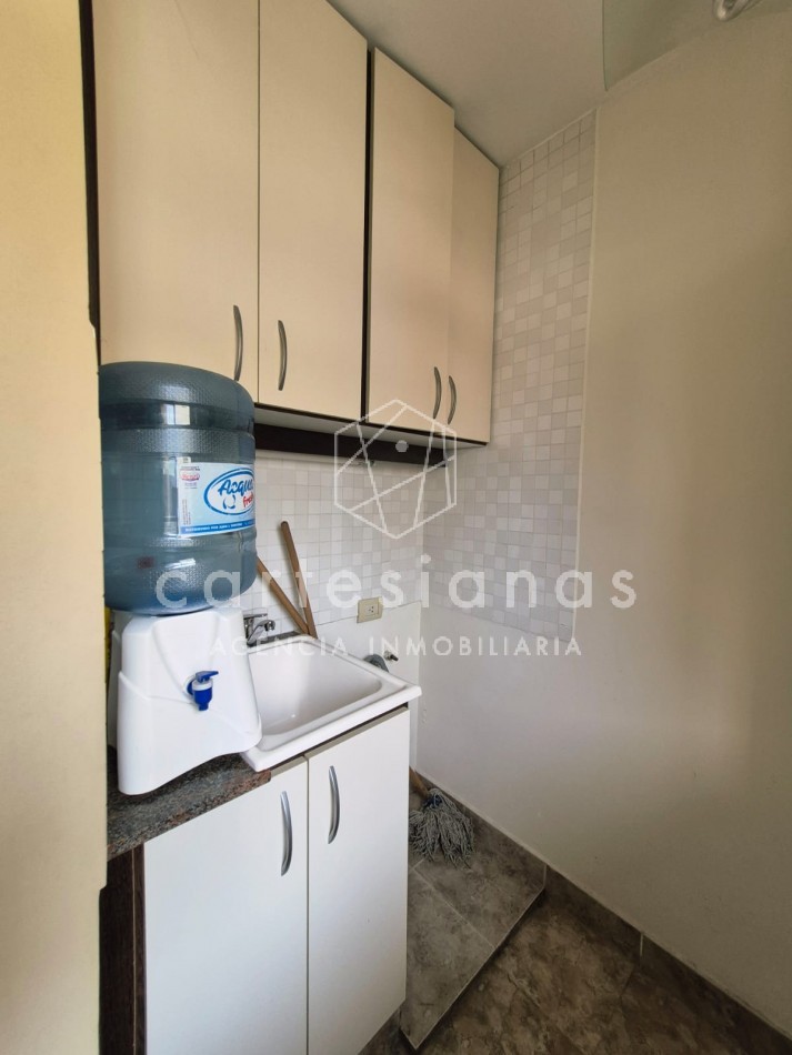 VILLA CARLOS PAZ. CENTRO. DEPTO 2 DORM/2 BAÑOS/COCH. AMENITIES. ESCRITURA/PLANOS.