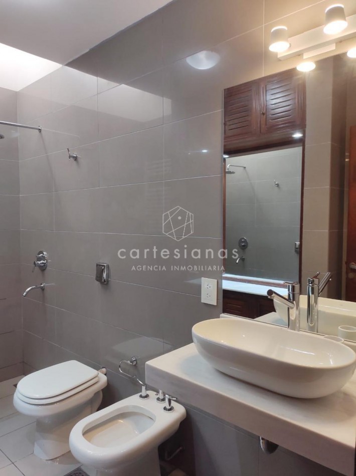 APTO CREDITO CASA DE 3 DORM + OFIC C/INGRESO INDEP. | BAJO PALERMO