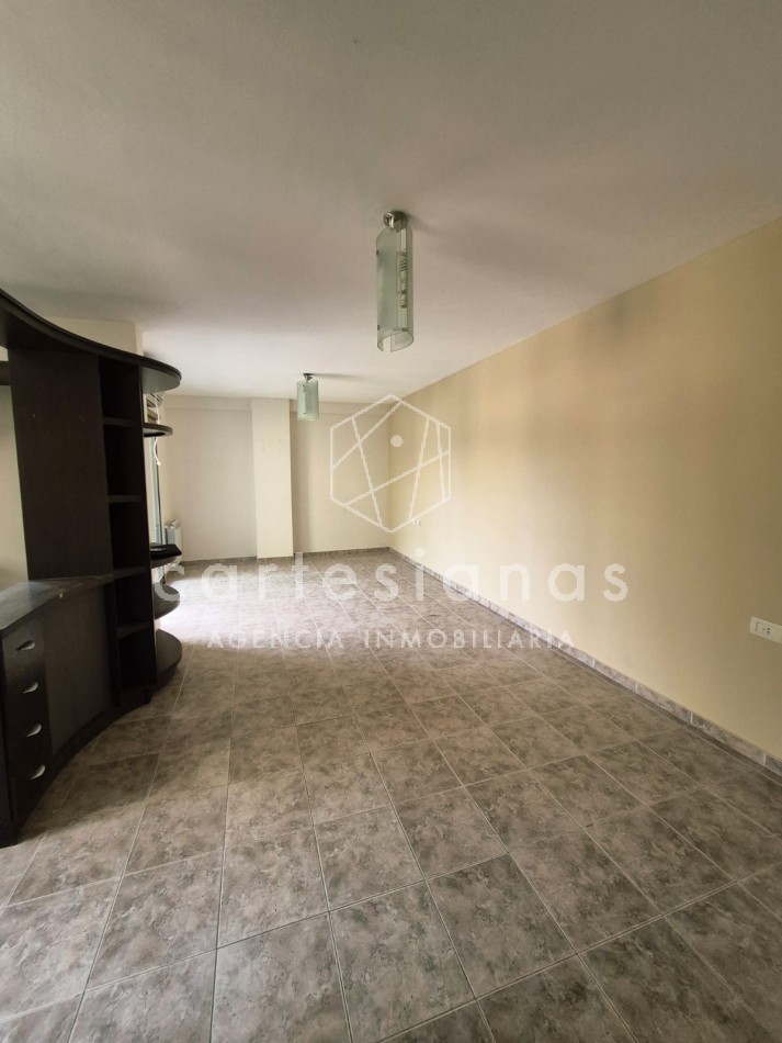 VILLA CARLOS PAZ. CENTRO. DEPTO 2 DORM/2 BAÑOS/COCH. AMENITIES. ESCRITURA/PLANOS.