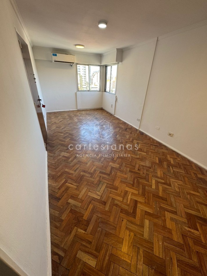 NUEVA CORDOBA  2 DORM SOBRE HIPOLITO YRIGOYEN | REFACCIONADO A NUEVO