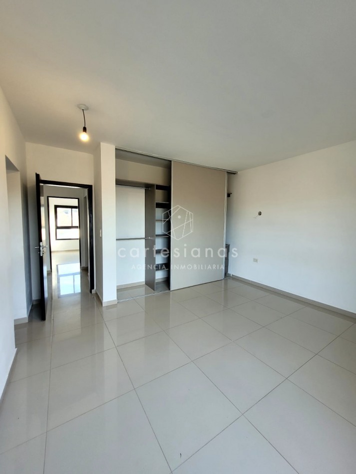 DUPLEX DE 3 DORM CON HERMOSAS VISTAS EN BARRIO PRIVADO LA CUESTA