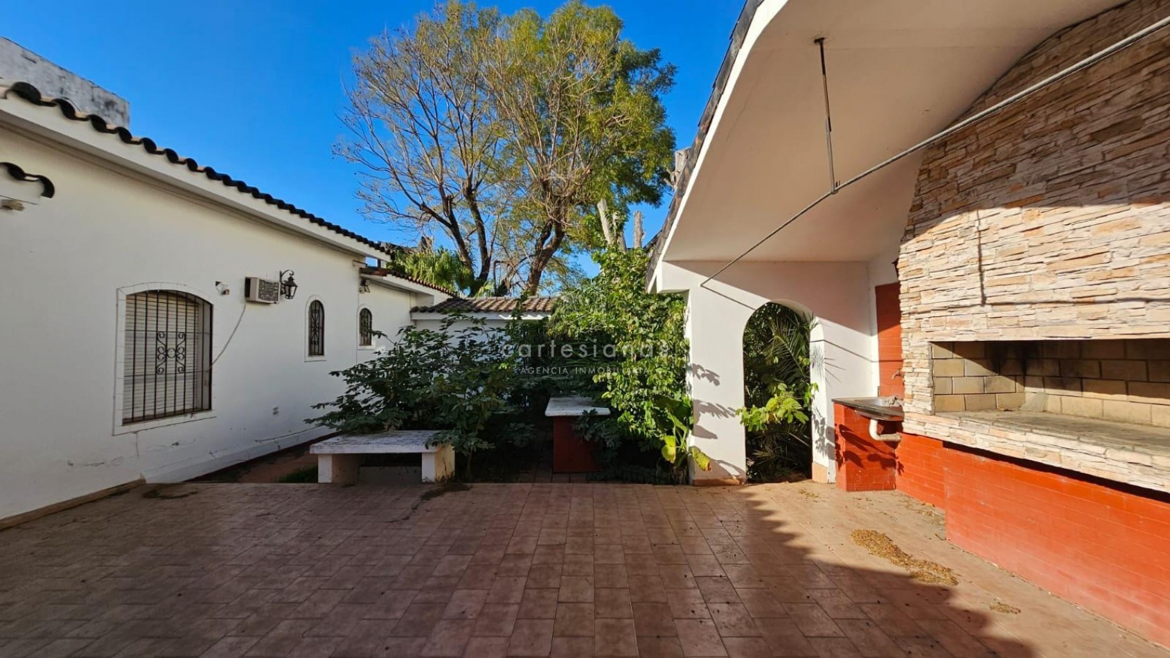 CERRO DE LAS ROSAS 2400 M2 APTO HOUSING. A MTRS DE RAFAEL NUÑEZ/MUJER URBANA