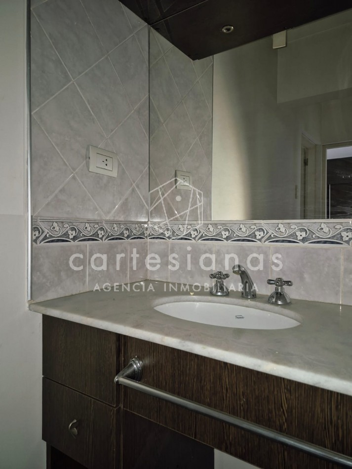 VILLA CARLOS PAZ. CENTRO. DEPTO 2 DORM/2 BAÑOS/COCH. AMENITIES. ESCRITURA/PLANOS.