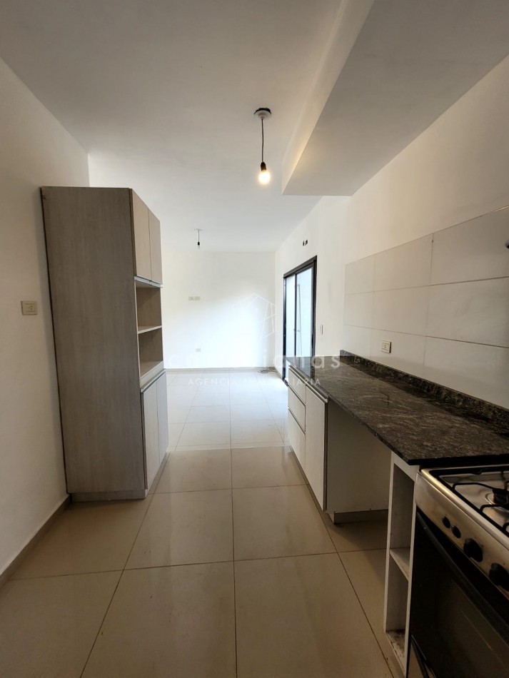 DUPLEX DE 3 DORM CON HERMOSAS VISTAS EN BARRIO PRIVADO LA CUESTA