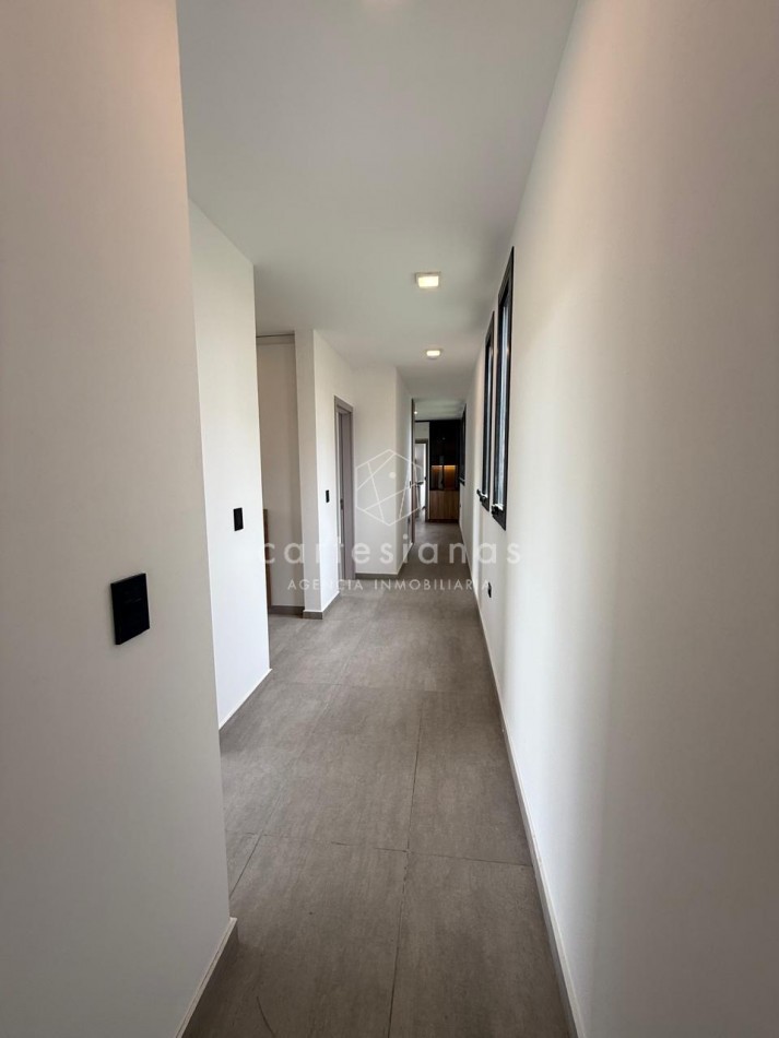 CHACRAS DE LA VILLA CASA DE 3 DORM EN UNA SOLA PLANTA