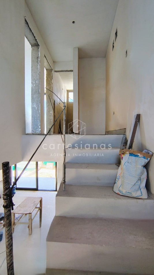 TORRENTES DEPTO DUPLEX 2 DORM C/CH MANANTIALES