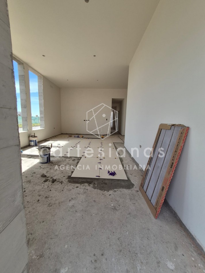 CASA EN PLANTA BAJA DE 3 DORMITORIOS. NOBU/DOCTA.