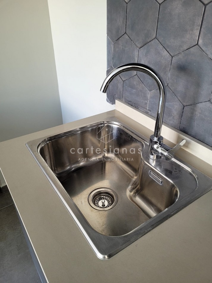 NUEVA CORDOBA DEPTO 1 DORM C/BALCON TERRAZA + LAVADERO