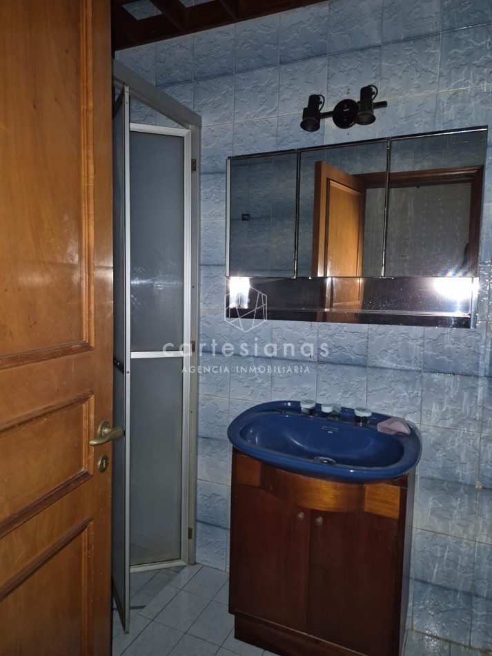 CASA DE 3 DORM+PLAYROOM+OFICINA C/INGRESO INDEP+QUINCHO + DEPENDENCIA - APTO OFICINA/CONSULTORIOS