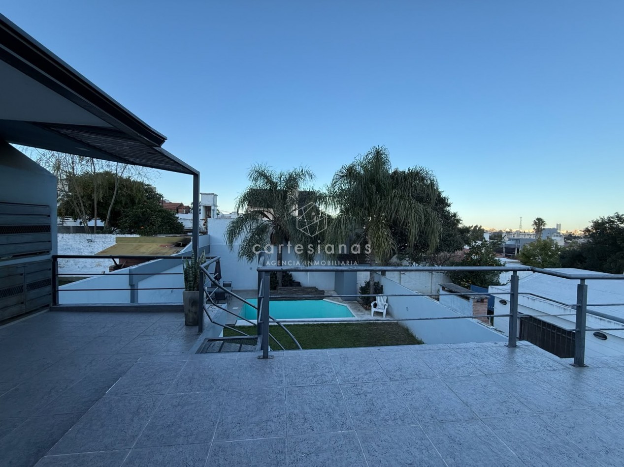 ALTOS DE VILLA CABRERA | CASA DE 4 DORM CON PATIO Y PILETA 
