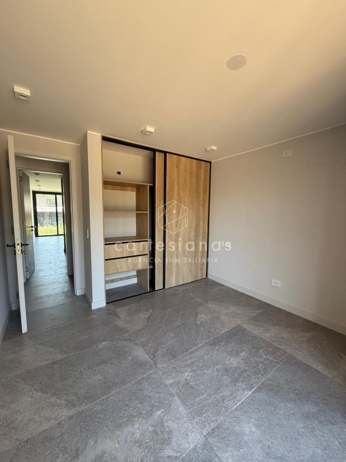 VILLA WARCALDE CASA EN UNA SOLA PLANTA DE 3 DORM EN HOUSING DE CATEGORIA