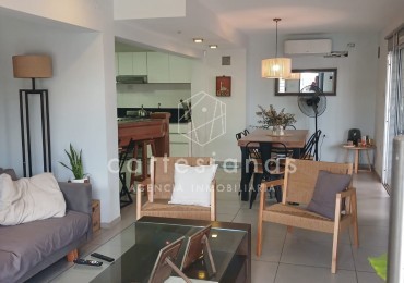 APTA CREDITO. A MTS DE RECTA MARTINOLLI CASA 3 DORM C/PILETA. 