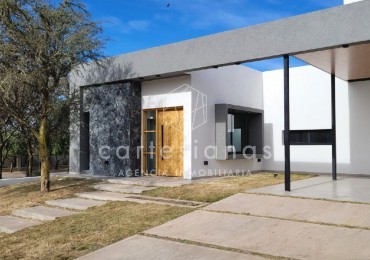 APTO CREDITO HIPOTECARIO LAS CAÑITAS BARRIO PRIVADO CASA DE 2 DORM +ESCRITORIO
