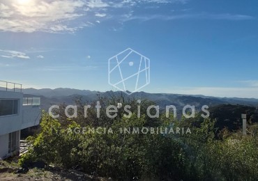 LOTE EN LA DESEADA COUNTRY EN UNA DE LAS CUADRAS MAS LINDAS DEL BARRIO!